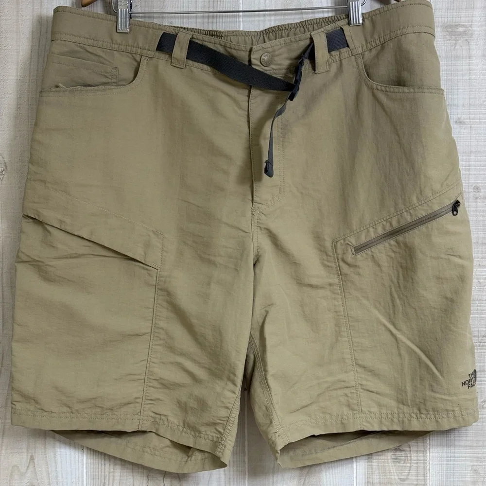 The North Face Shorts‎ Mens XXL Olive Cargo Adjustable Belted Pockets Outdoor